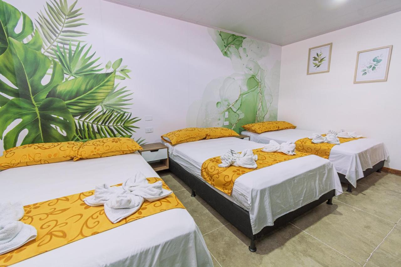 Nomada Hotel Гуатапе Экстерьер фото