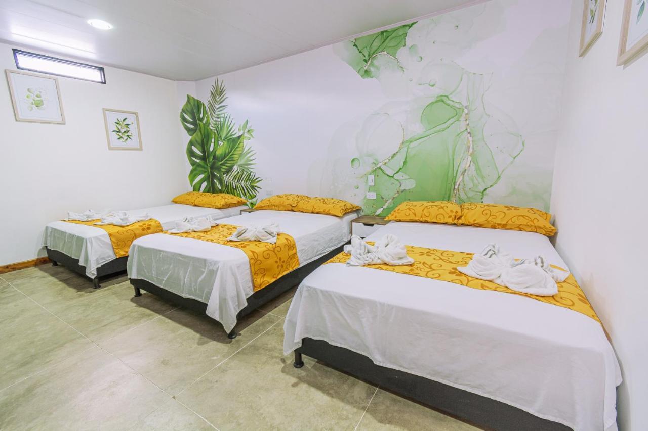 Nomada Hotel Гуатапе Экстерьер фото