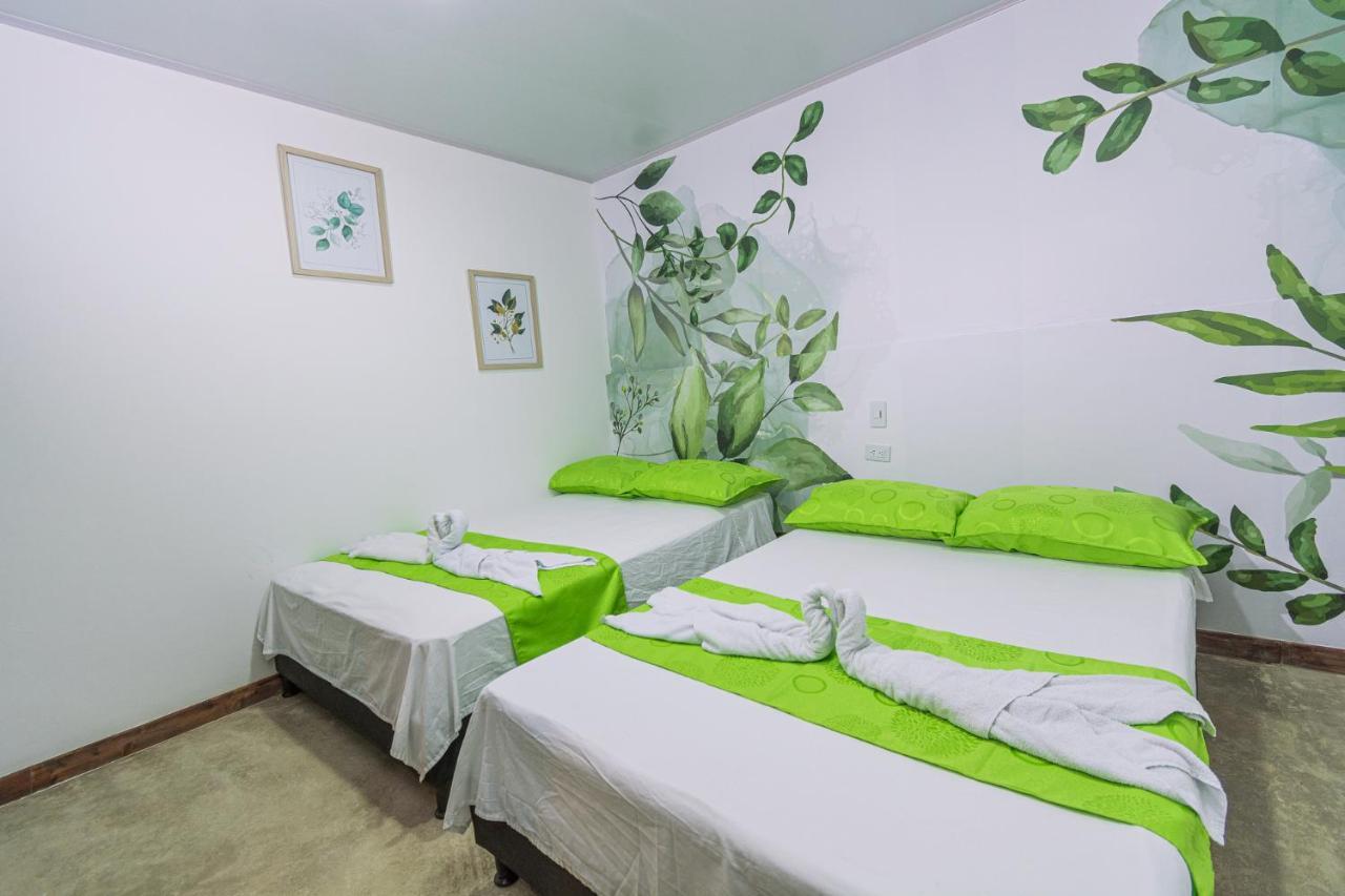 Nomada Hotel Гуатапе Экстерьер фото