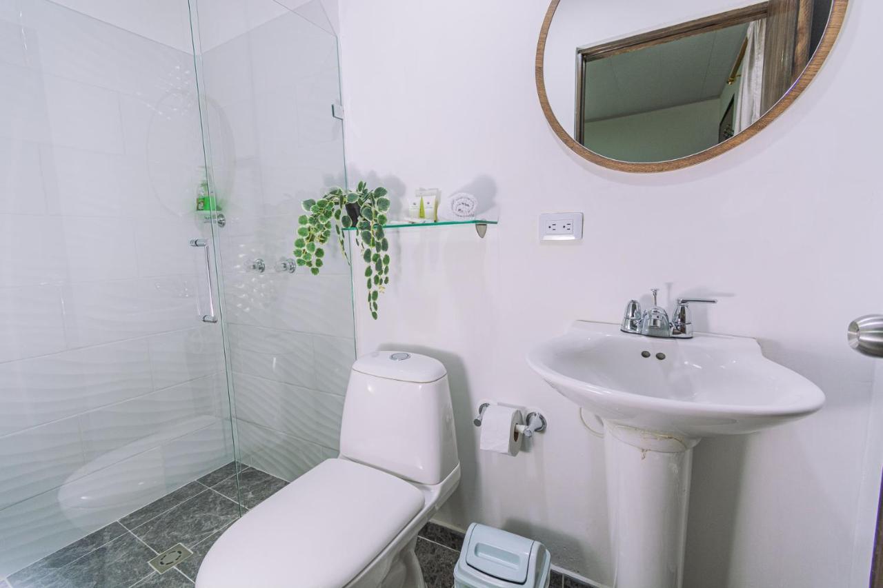 Nomada Hotel Гуатапе Экстерьер фото